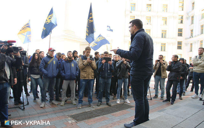На акции под МИД требуют выслать венгерского консула на Закарпатье